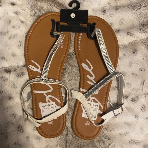 Brand New Silver Dressy Sandals - Picture 1 of 1